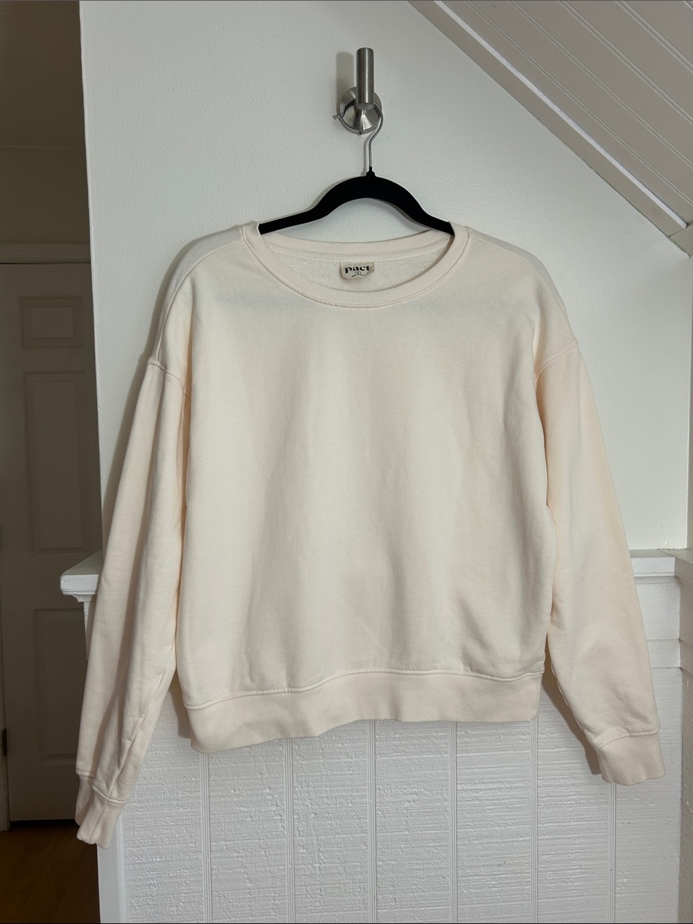 Pact Cream Color Organic Cotton Crew Neck Pullover women’s small, sustainable